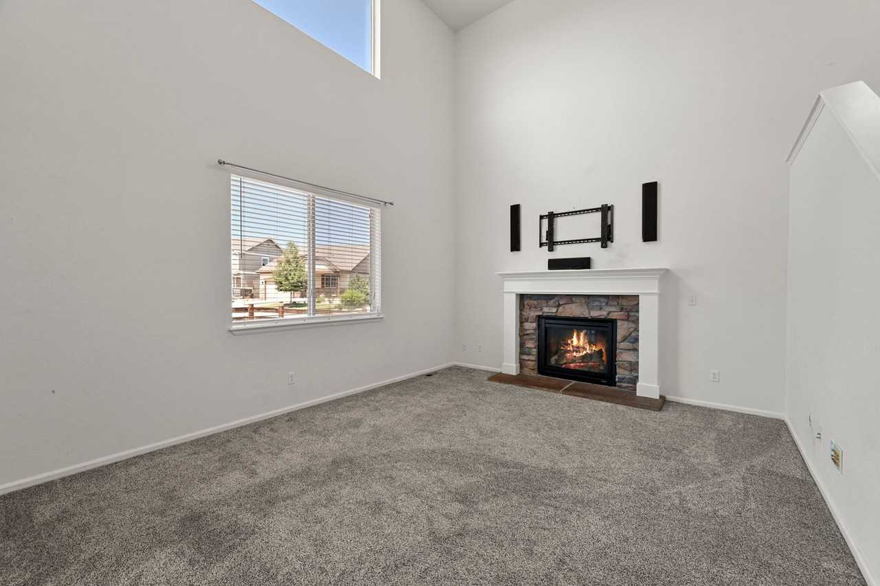 11850 Kalmath Way - Photo 6 of 40