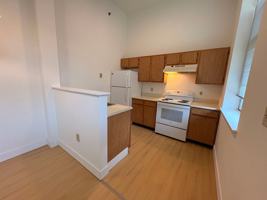 featured image of 252 W College Ave