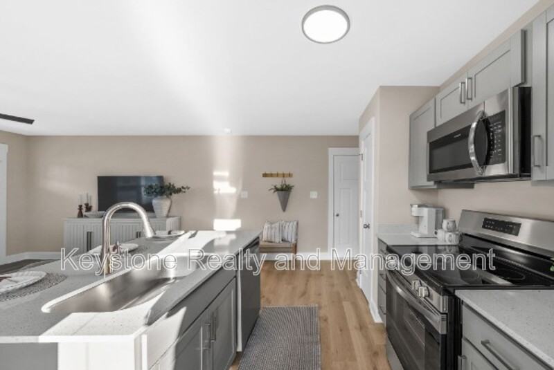 306 Wisteria Ln - Photo 7 of 17