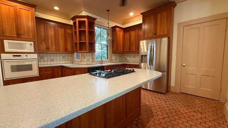 52 Mattoon St #1 - Photo 5 of 22