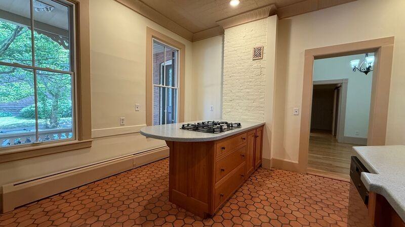 52 Mattoon St #1 - Photo 7 of 22