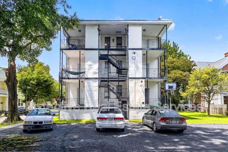 259 Broad St - Photo 3 of 21