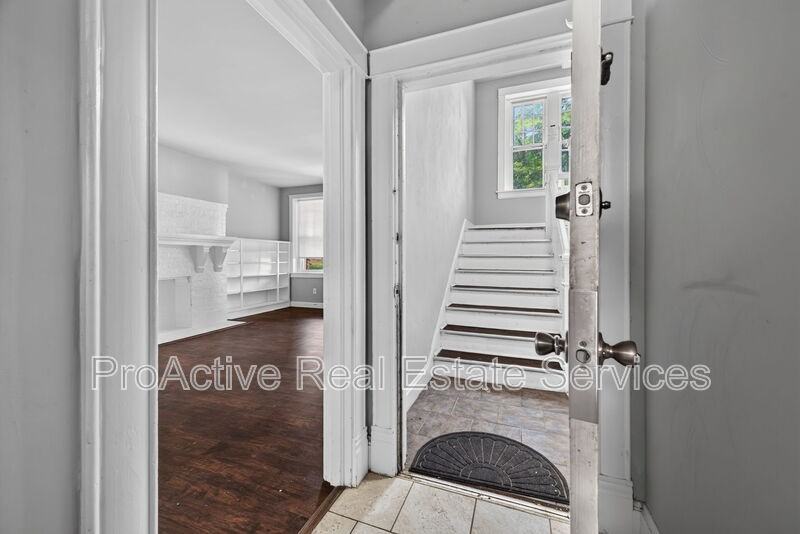 259 Broad St - Photo 7 of 21