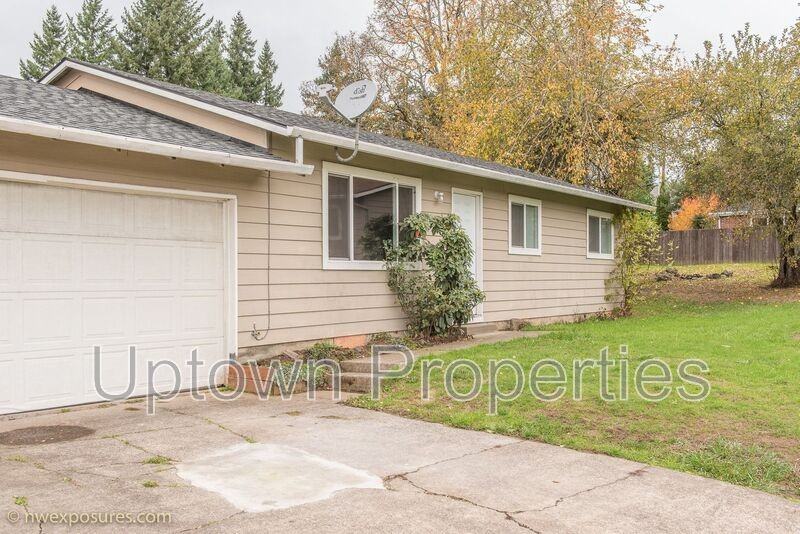 8105 Sw Thorn St - Photo 2 of 11