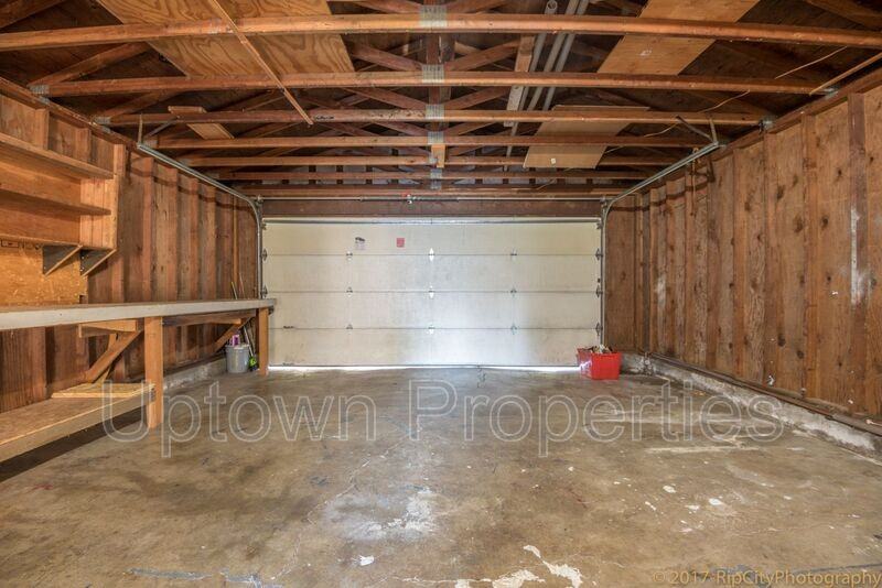 8105 Sw Thorn St - Photo 4 of 11
