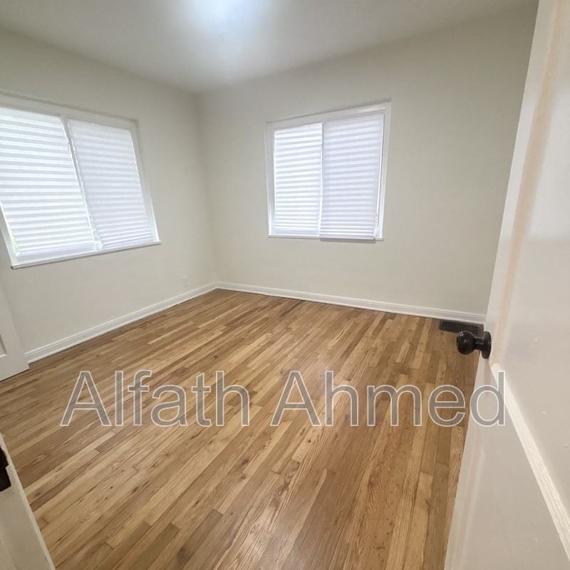 403 S Chase Ave - Photo 5 of 10