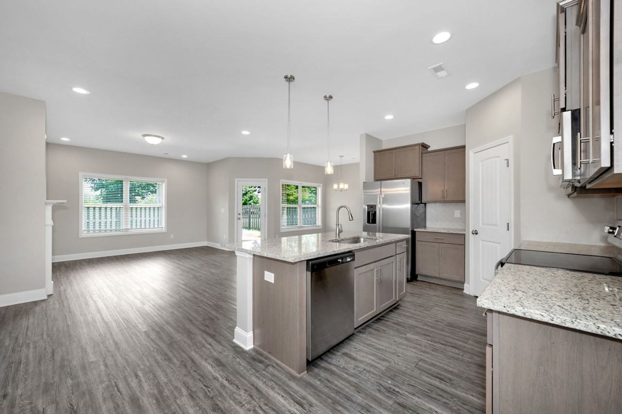 153 Cherry Laurel Dr - Photo 4 of 35
