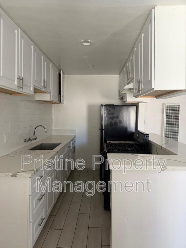 16439 California Ave #1-4 - Photo 4 of 9