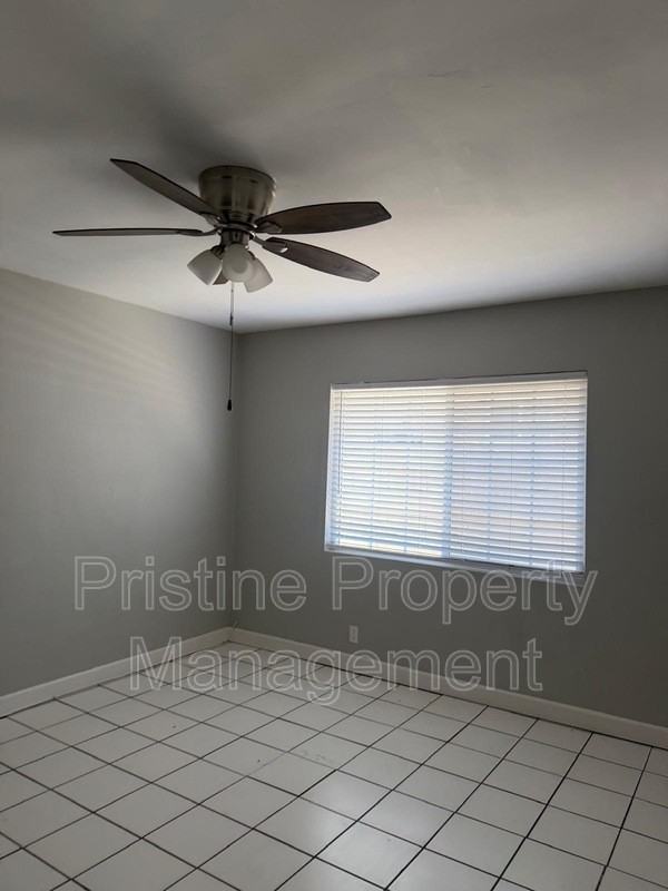 16439 California Ave #1-4 - Photo 7 of 9
