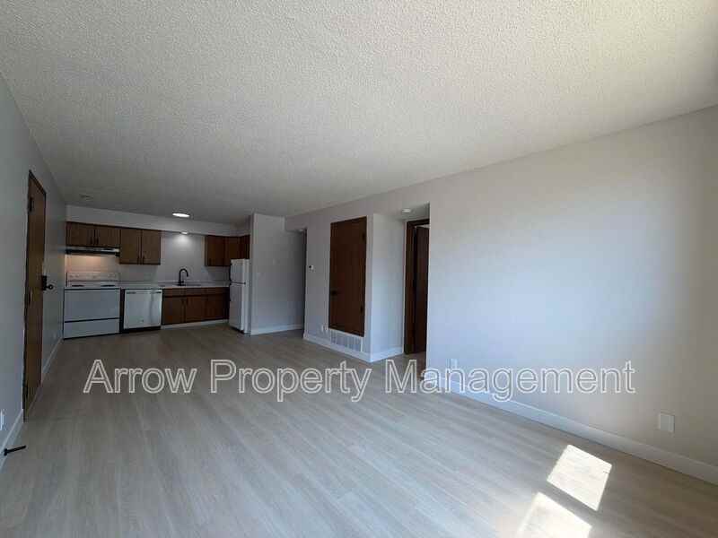 2323 T St #7 - Photo 4 of 15