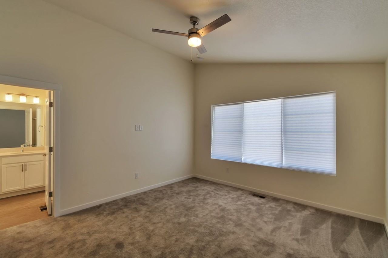 9679 Albion Ln - Photo 4 of 25