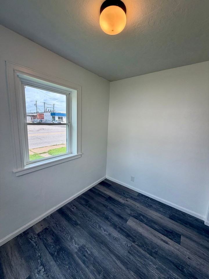 3101 South St - Photo 5 of 24