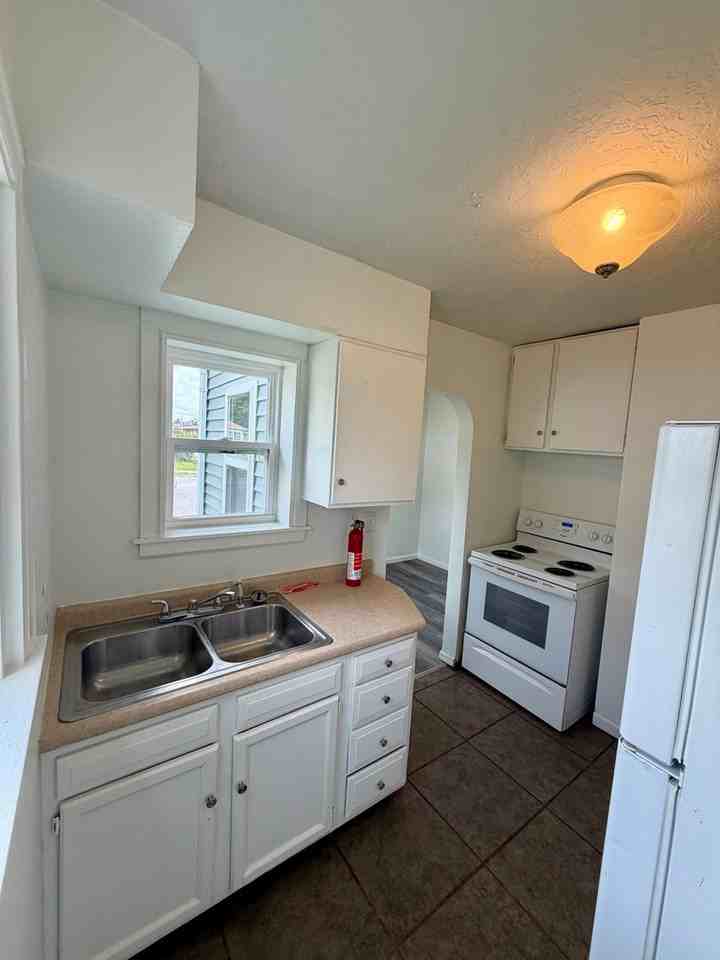 3101 South St - Photo 6 of 24