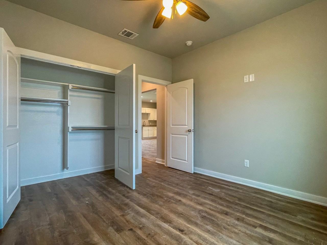 3620 Skylane Ave - Photo 7 of 11