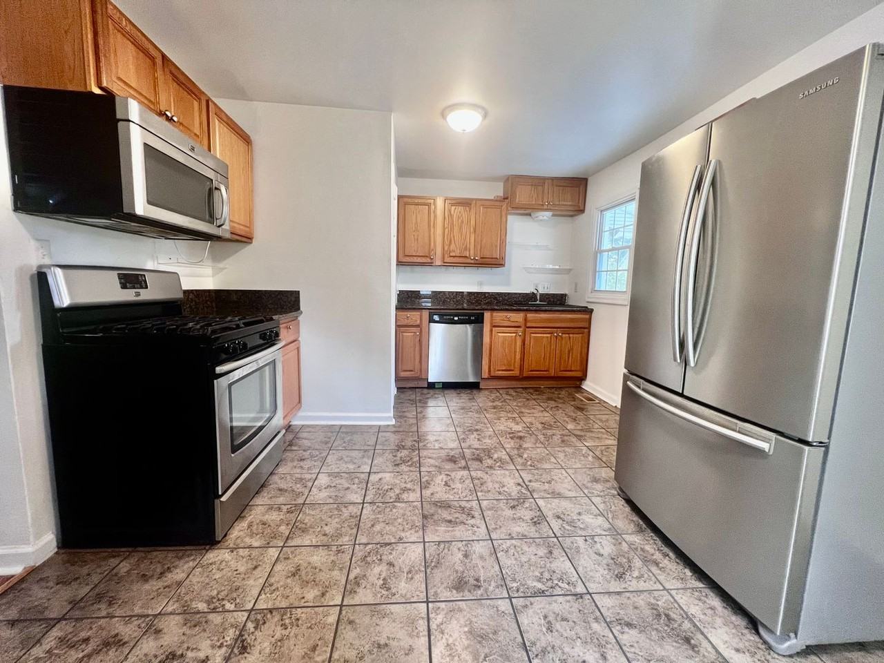 8121 Old Ocean View Rd - Photo 4 of 26