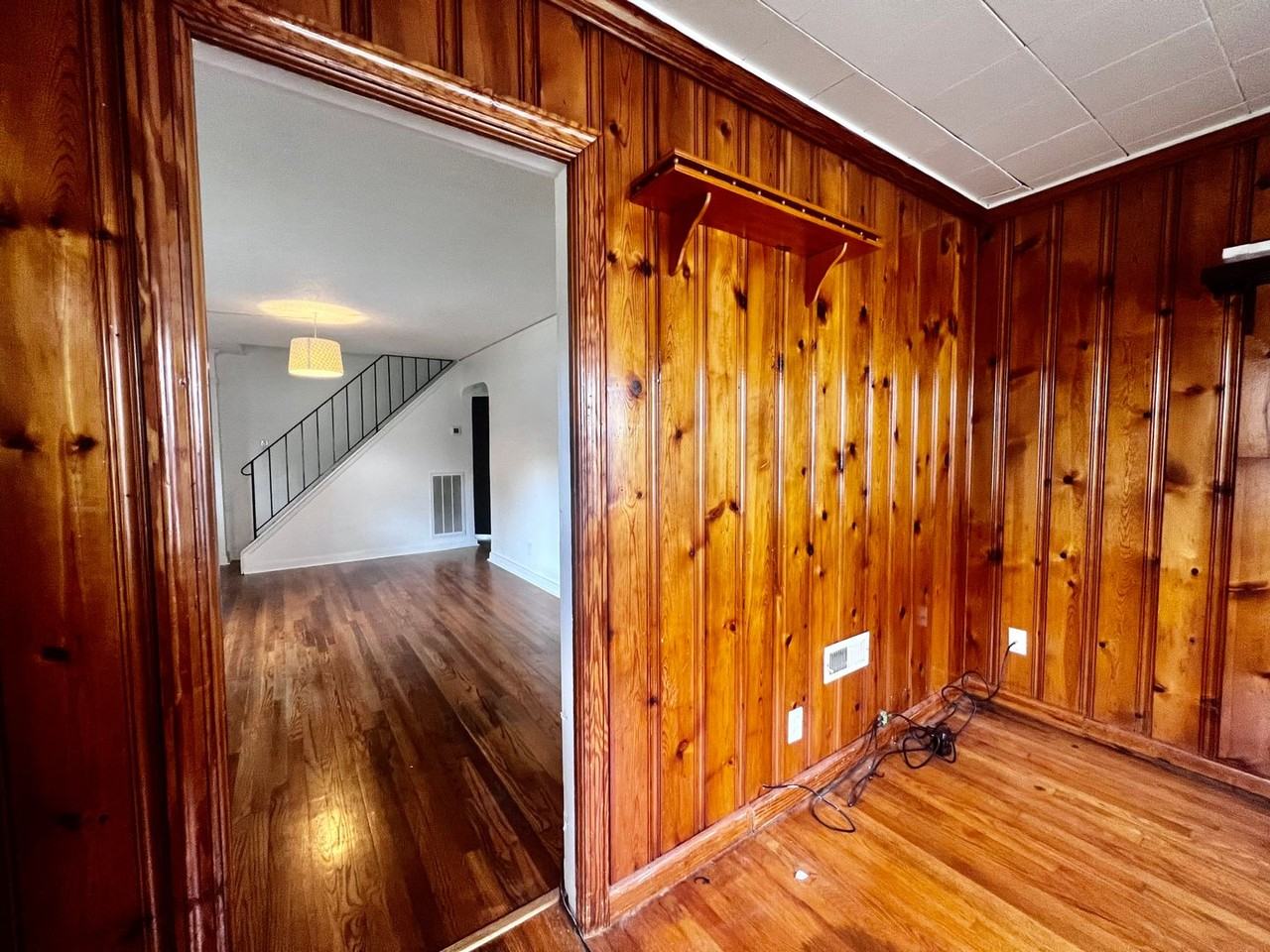 8121 Old Ocean View Rd - Photo 7 of 26