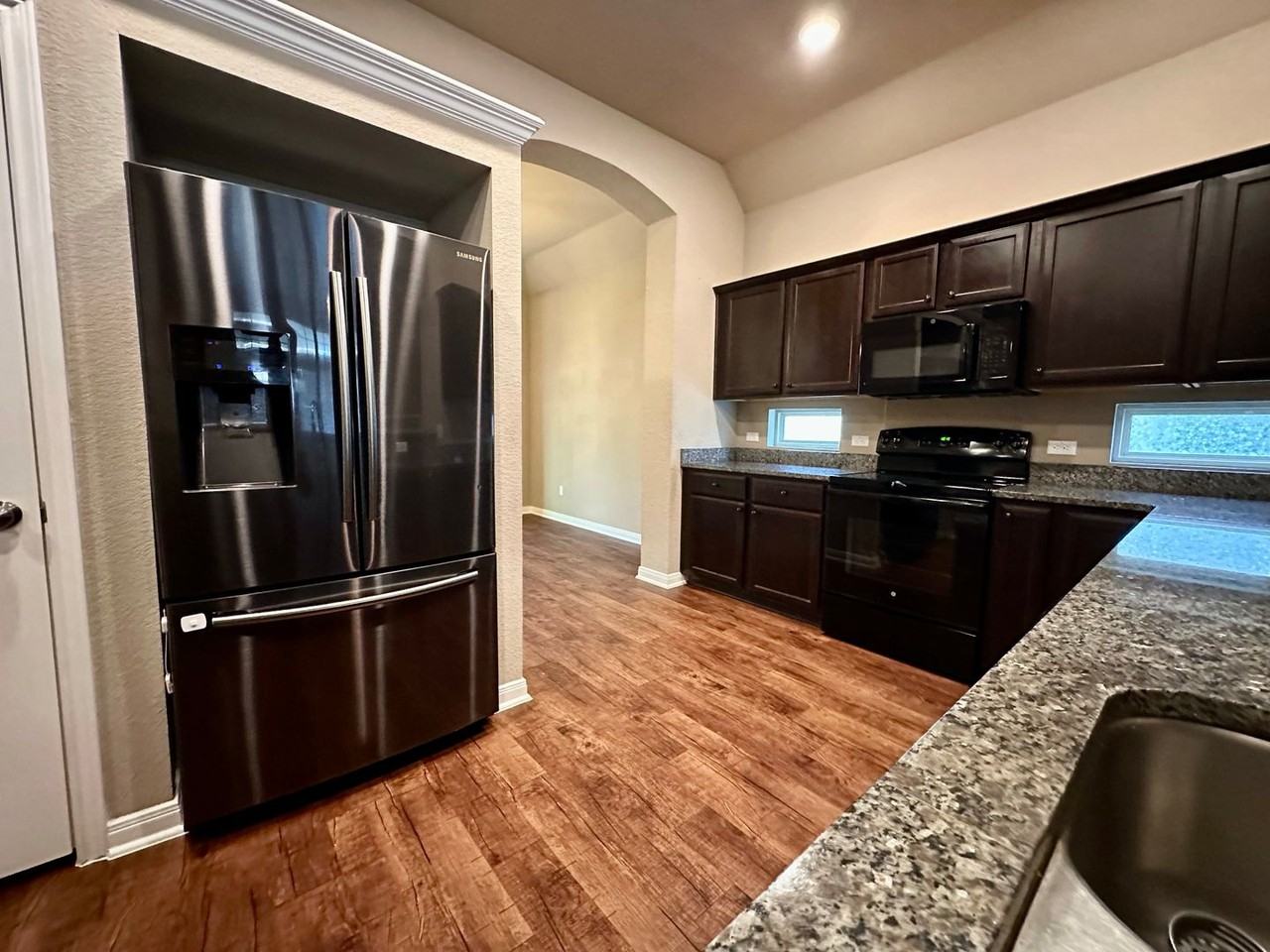 2709 Keathley Dr - Photo 7 of 22