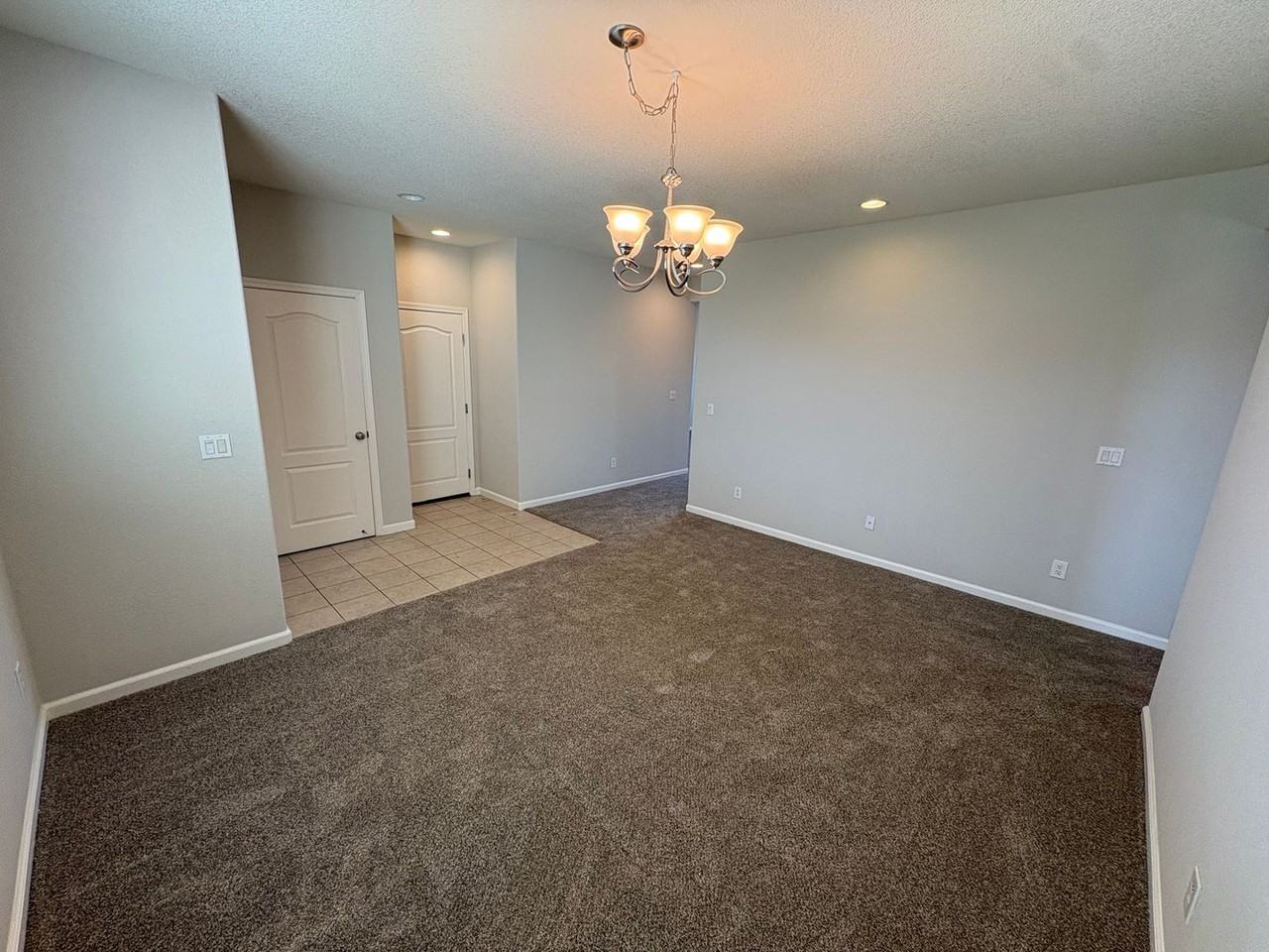 1332 Tuolumne Way - Photo 3 of 15