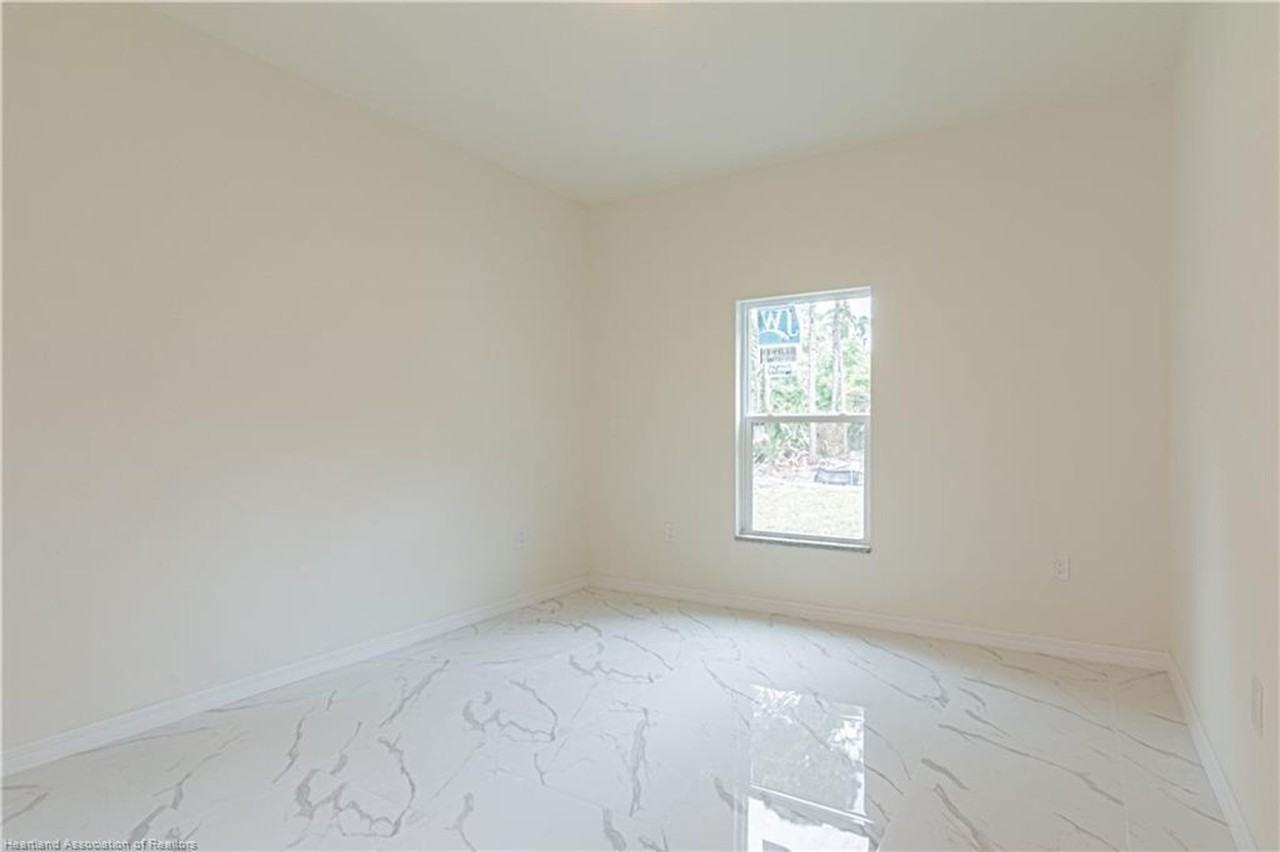 117 Flo Ave Nw - Photo 6 of 15