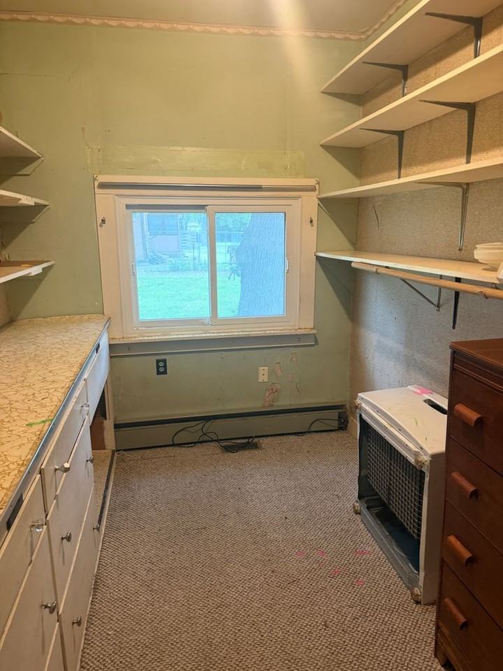 525 Ne 5th St - Photo 6 of 8