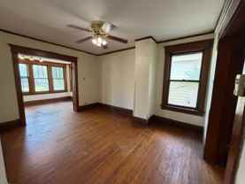 1603 - 1605 N Linn St - Photo 1 of 1