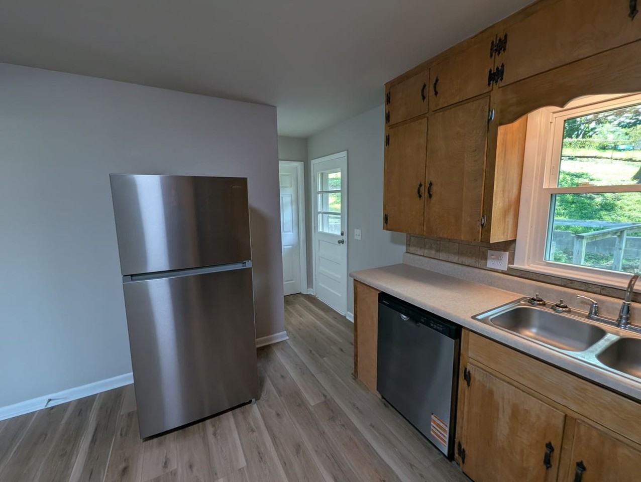 5412 Anah St - Photo 4 of 24