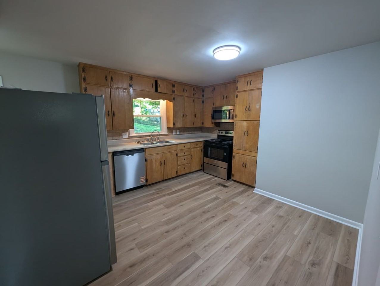 5412 Anah St - Photo 5 of 24