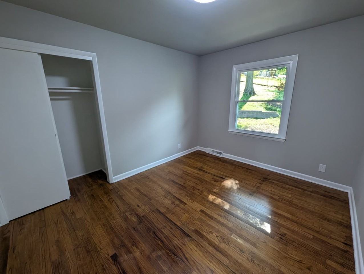 5412 Anah St - Photo 6 of 24