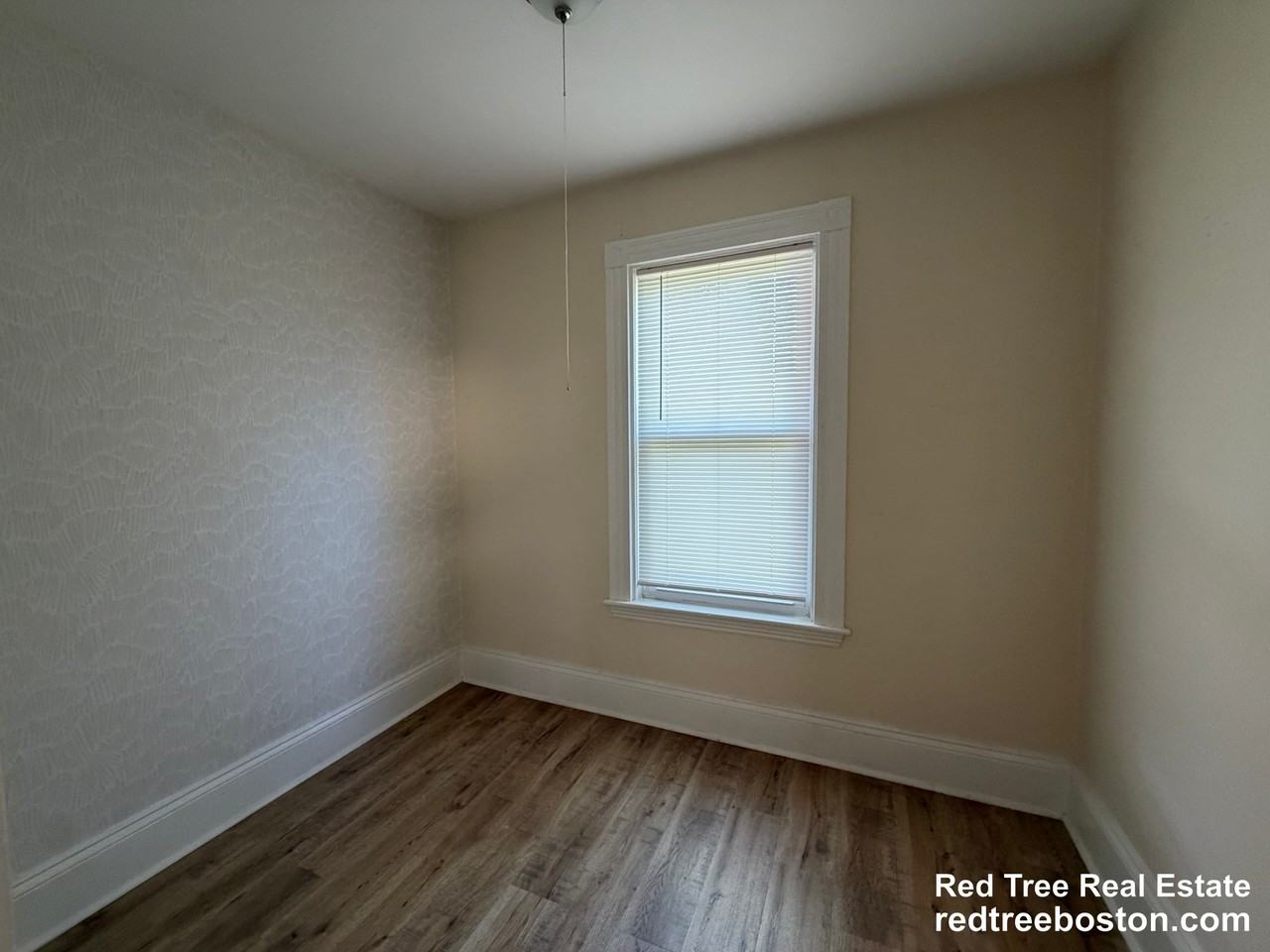 14 Glenwood Ave #2 - Photo 6 of 14