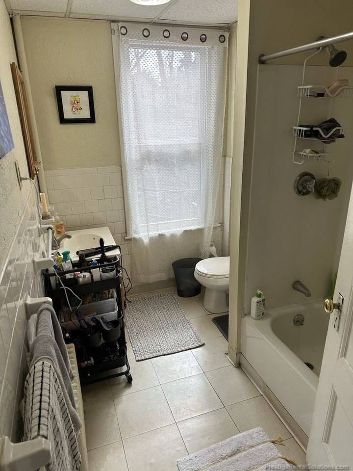 38 Ridgemont St - Photo 4 of 8