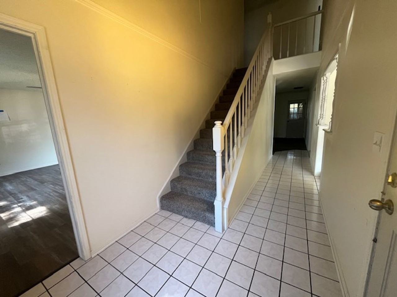 1832 S Fir Ave - Photo 4 of 21
