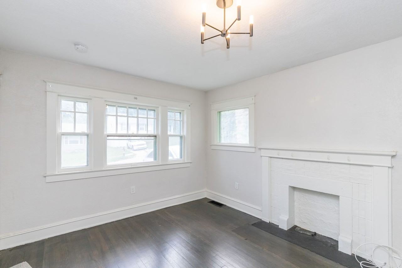 2024 E 48th Ter - Photo 5 of 20