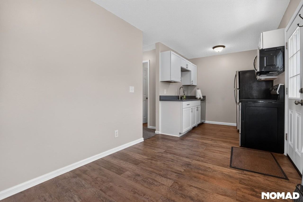 16112 Foliage Ave W - Photo 7 of 29