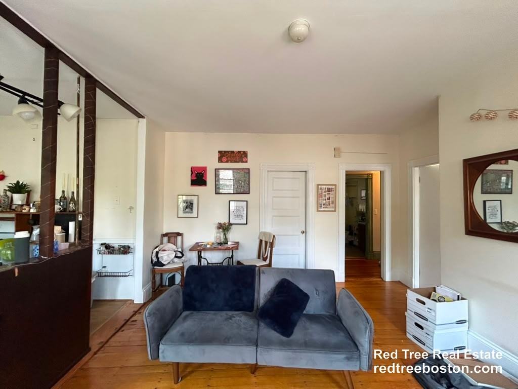 12 Glenwood Ave #1 - Photo 4 of 16