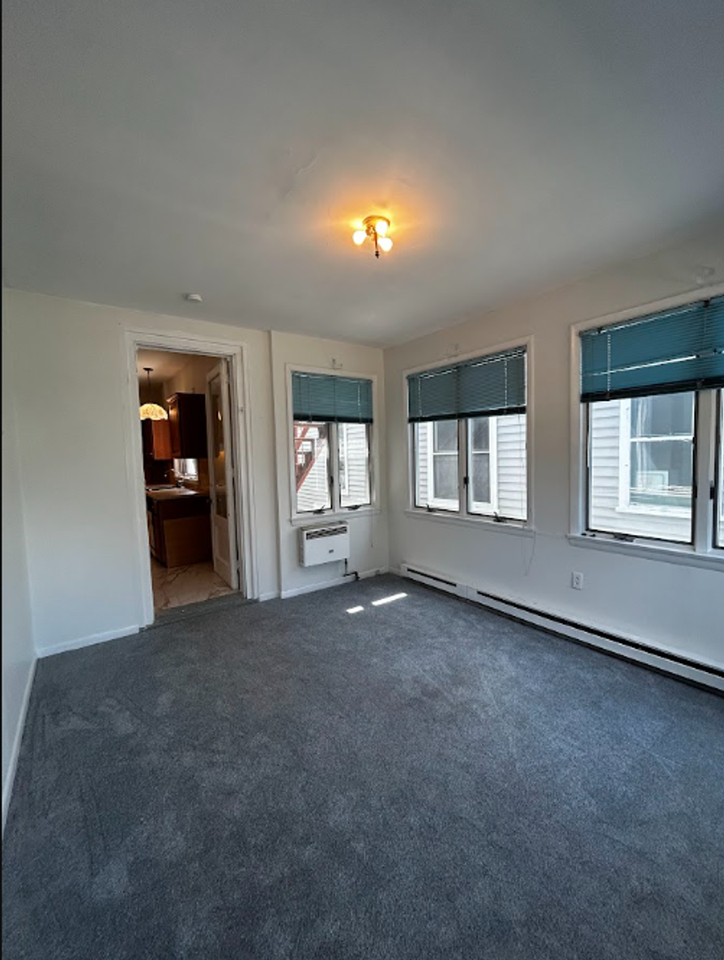 217 Arthur Ave - Photo 6 of 12