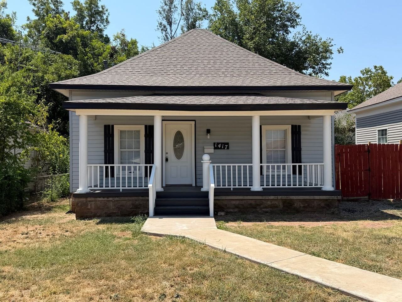 1417 W Idaho Ave - Photo 2 of 15