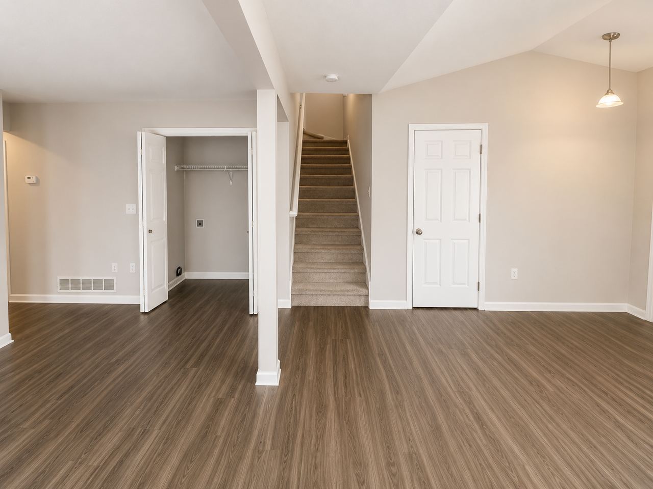 2420 Walden Ln - Photo 7 of 9