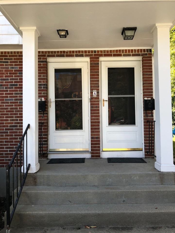 4 Hawthorne St - Photo 3 of 26