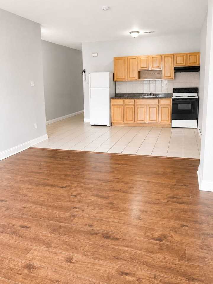 5849 Market St - Photo 2 of 7