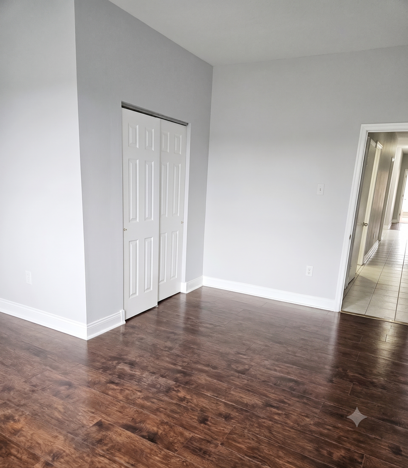 5849 Market St - Photo 5 of 7
