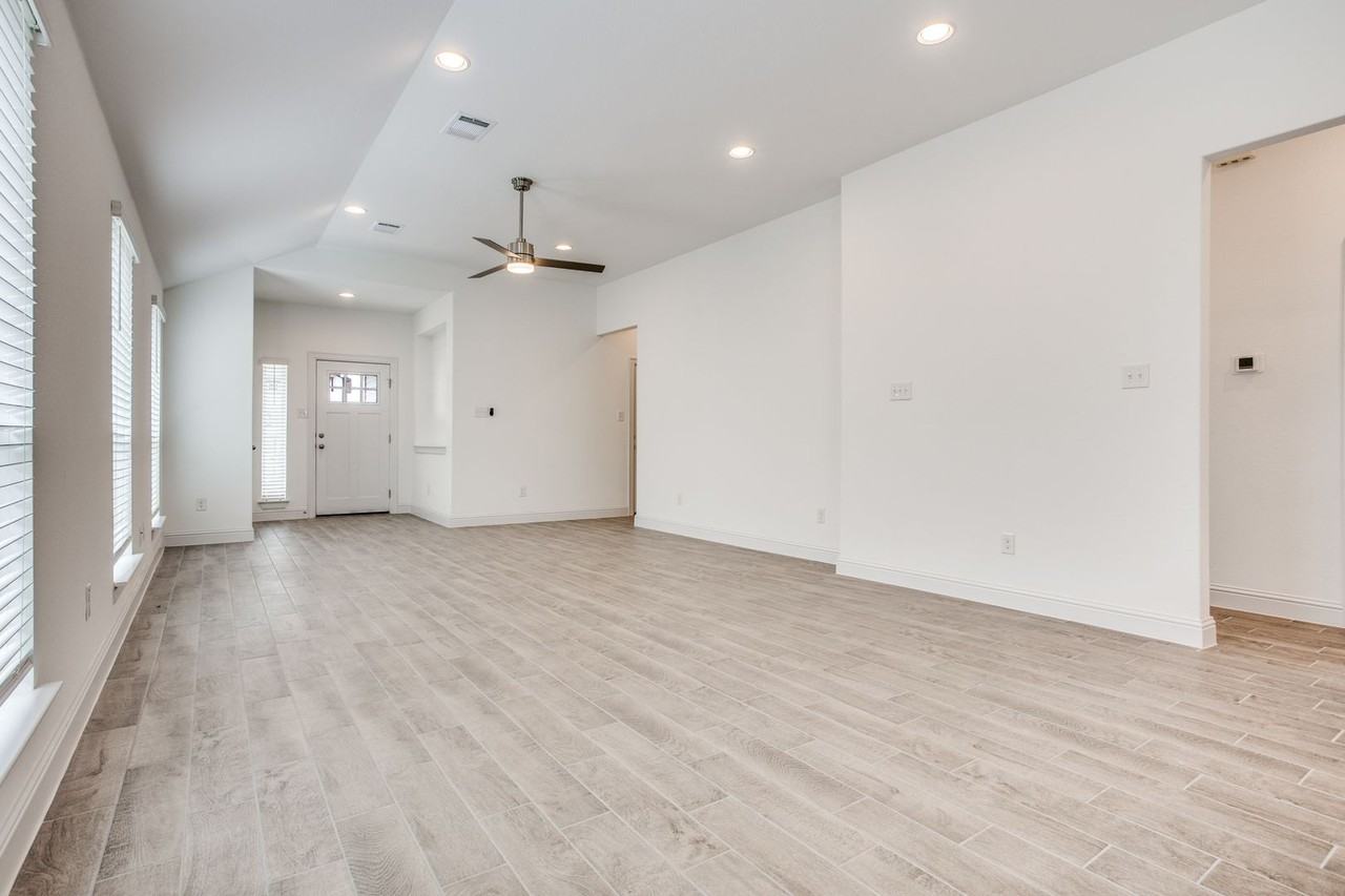 11301 Lago De Garda Dr - Photo 6 of 26