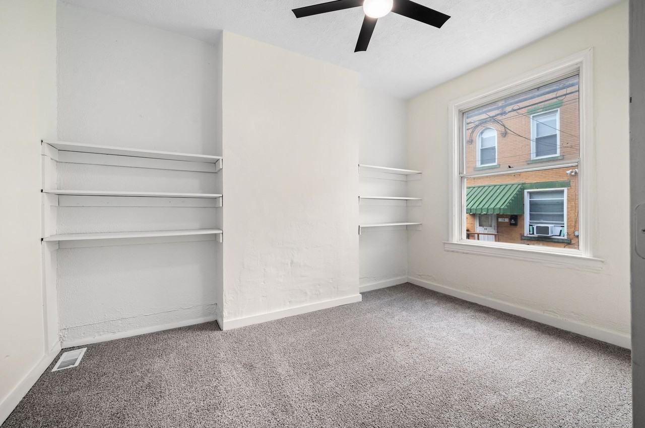12 Edith Pl - Photo 2 of 15