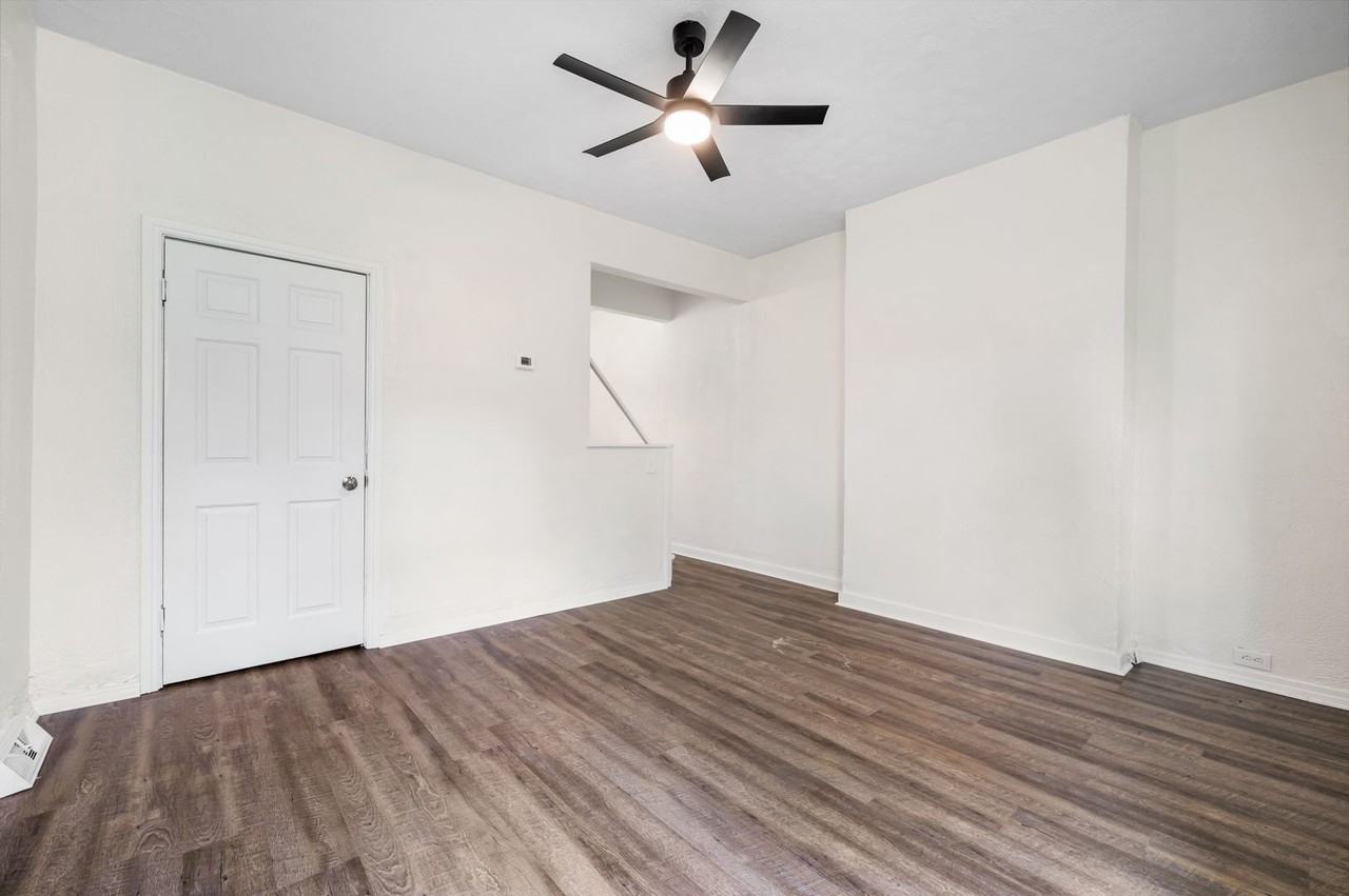 12 Edith Pl - Photo 4 of 15