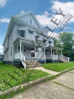 featured image of 1028 S Center St