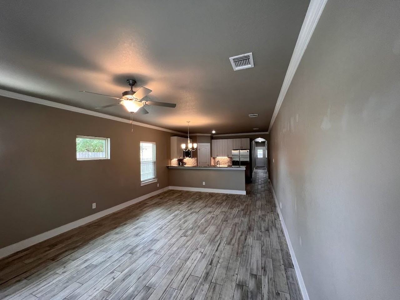 1026 Mellow Breeze - Photo 4 of 27