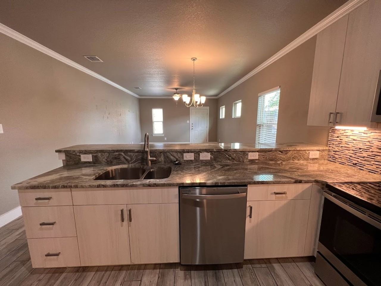 1026 Mellow Breeze - Photo 5 of 27