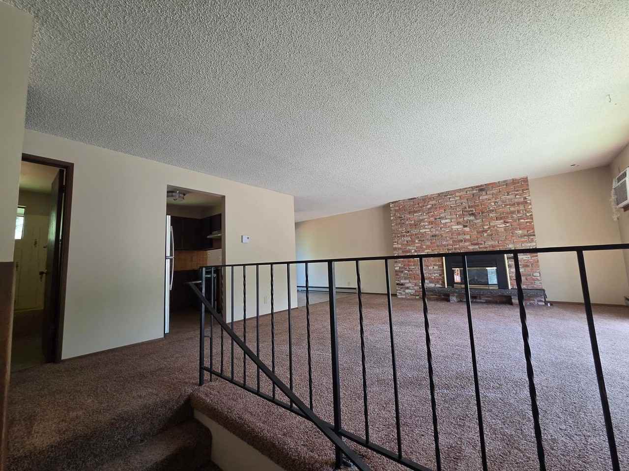 9707 E 8th Ave - Photo 2 of 23