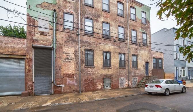 Candy Lofts - Photo 4 of 50