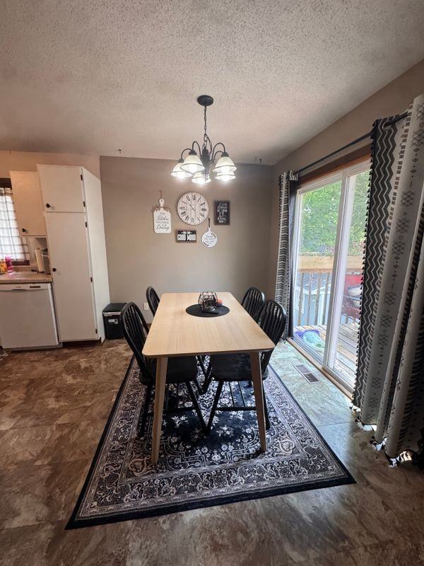 1097 Regency Dr - Photo 7 of 16