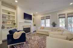 984 Memorial Walk Se - Photo 1 of 1